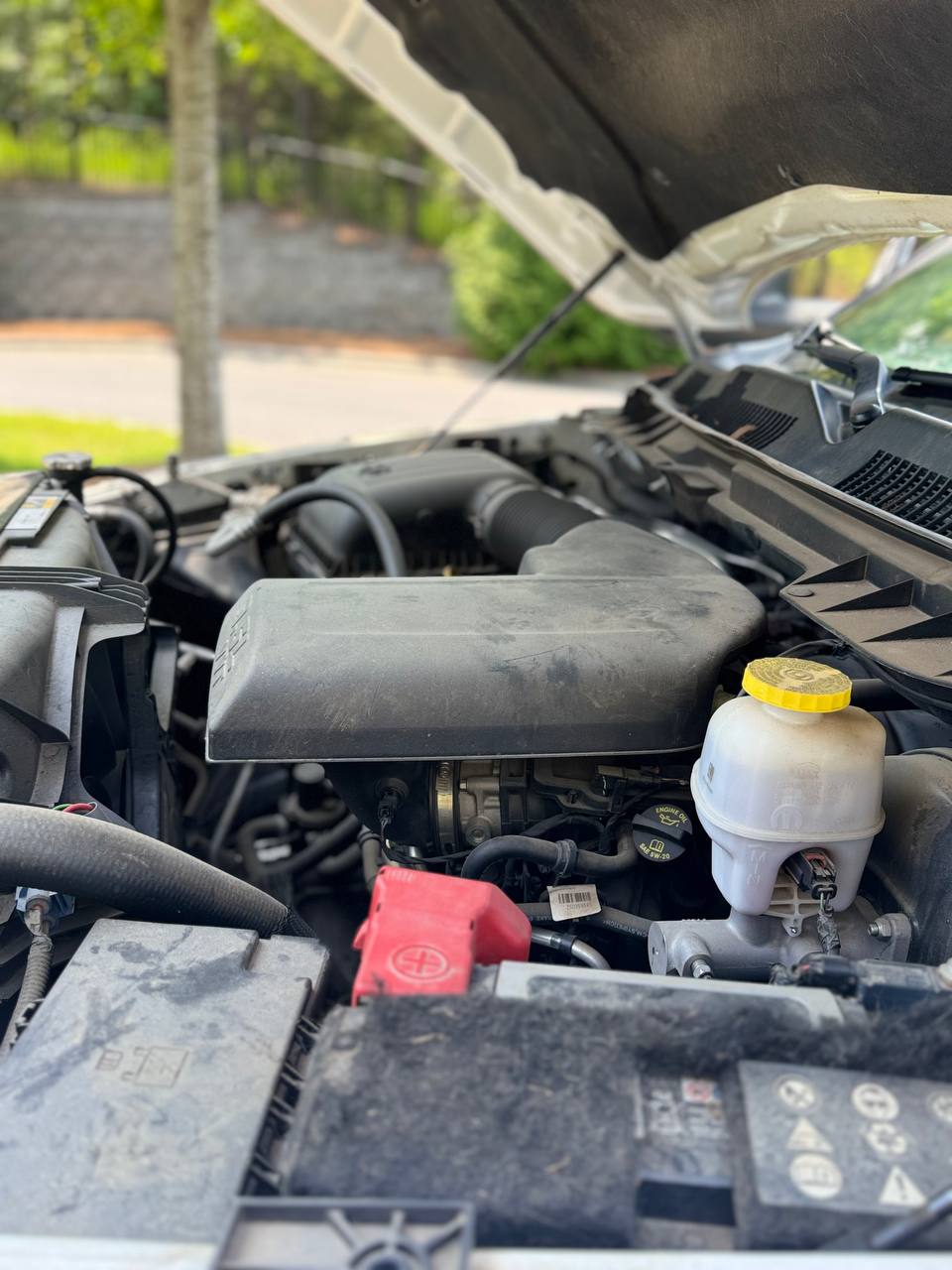 Ram 1500 Classic Tradesman Quad Cab (2022) - Gasoline